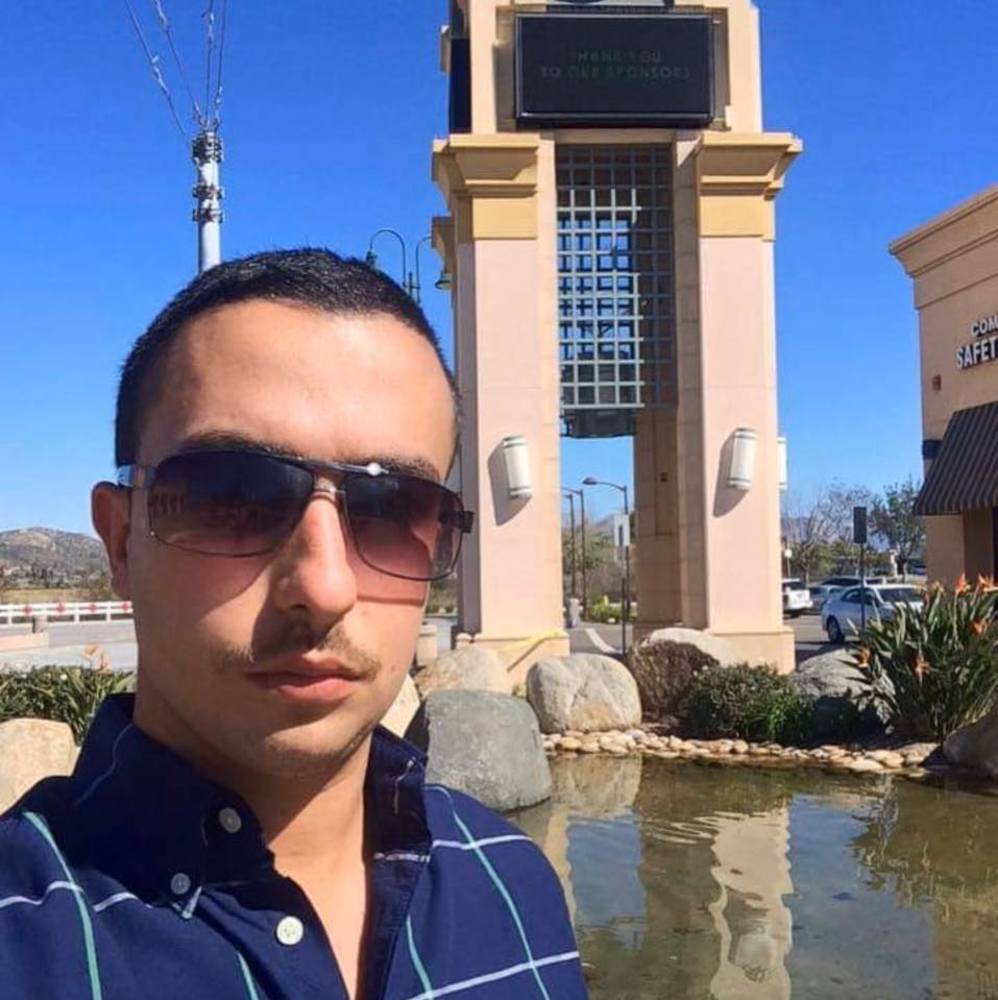 Meet your Posher, Hussein